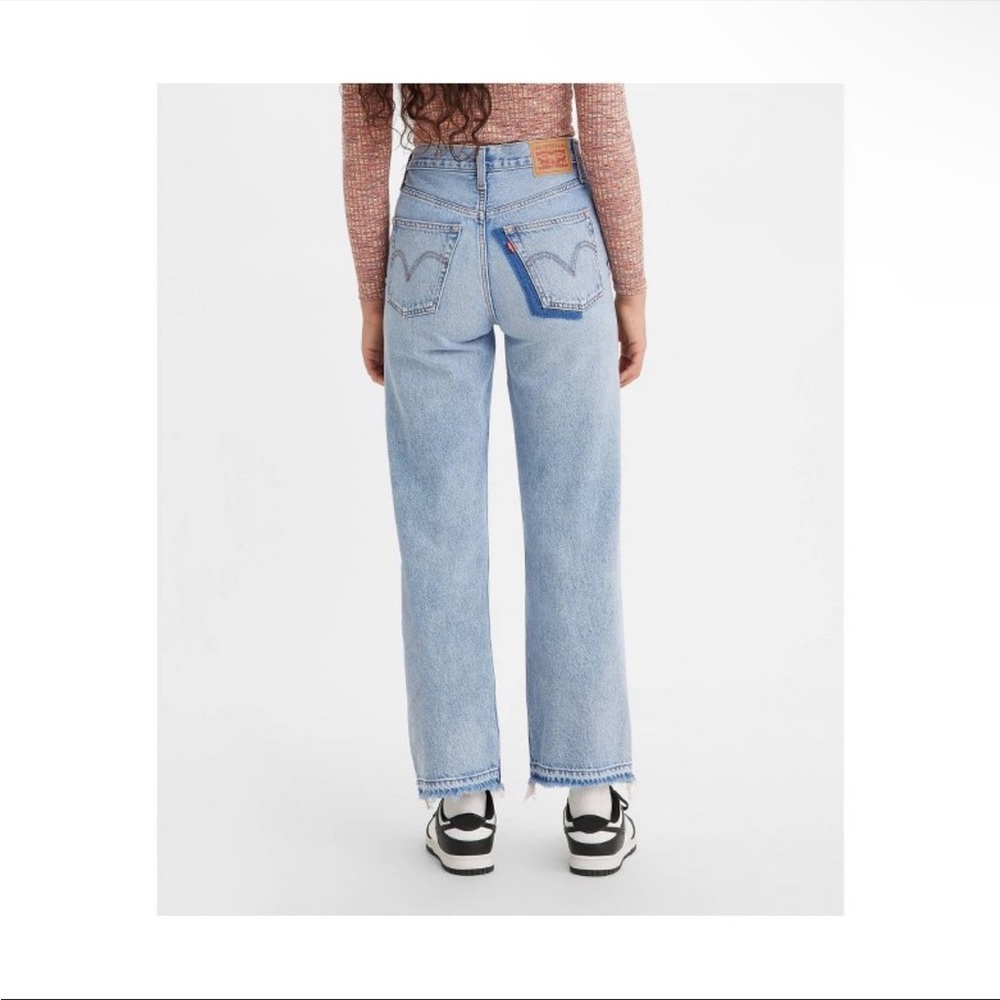 Levi's Women's Ultra-High Rise Ribcage
Straight Jeans - Haley's Comment - Picture 3 of 7